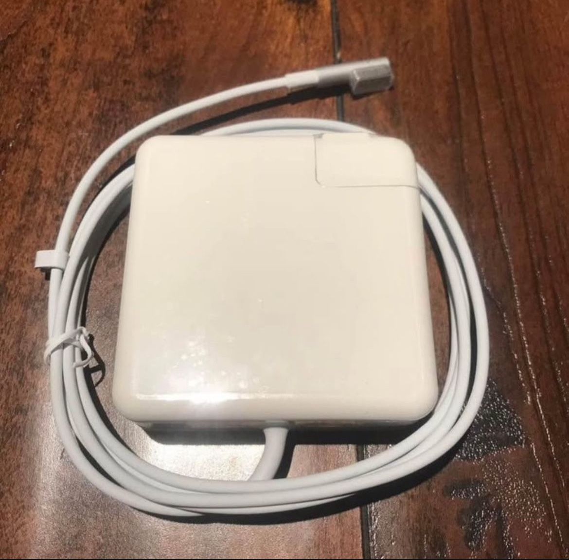 85w AC Power supply Adapter Charger for Apple Macbook Pro or MacBook air 13" 15” 17” I have both models older 2007-2011 And 2012 to 2018