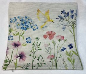 NEW 2 Hummingbird Floral Garden Pillow Covers Zippered