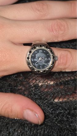 Skull Dial Ring Watch silver black
