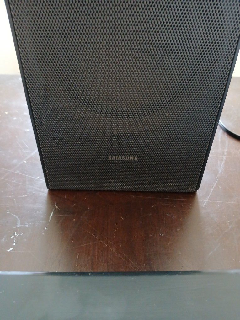 Samsung HW-N550 (Soundbar)