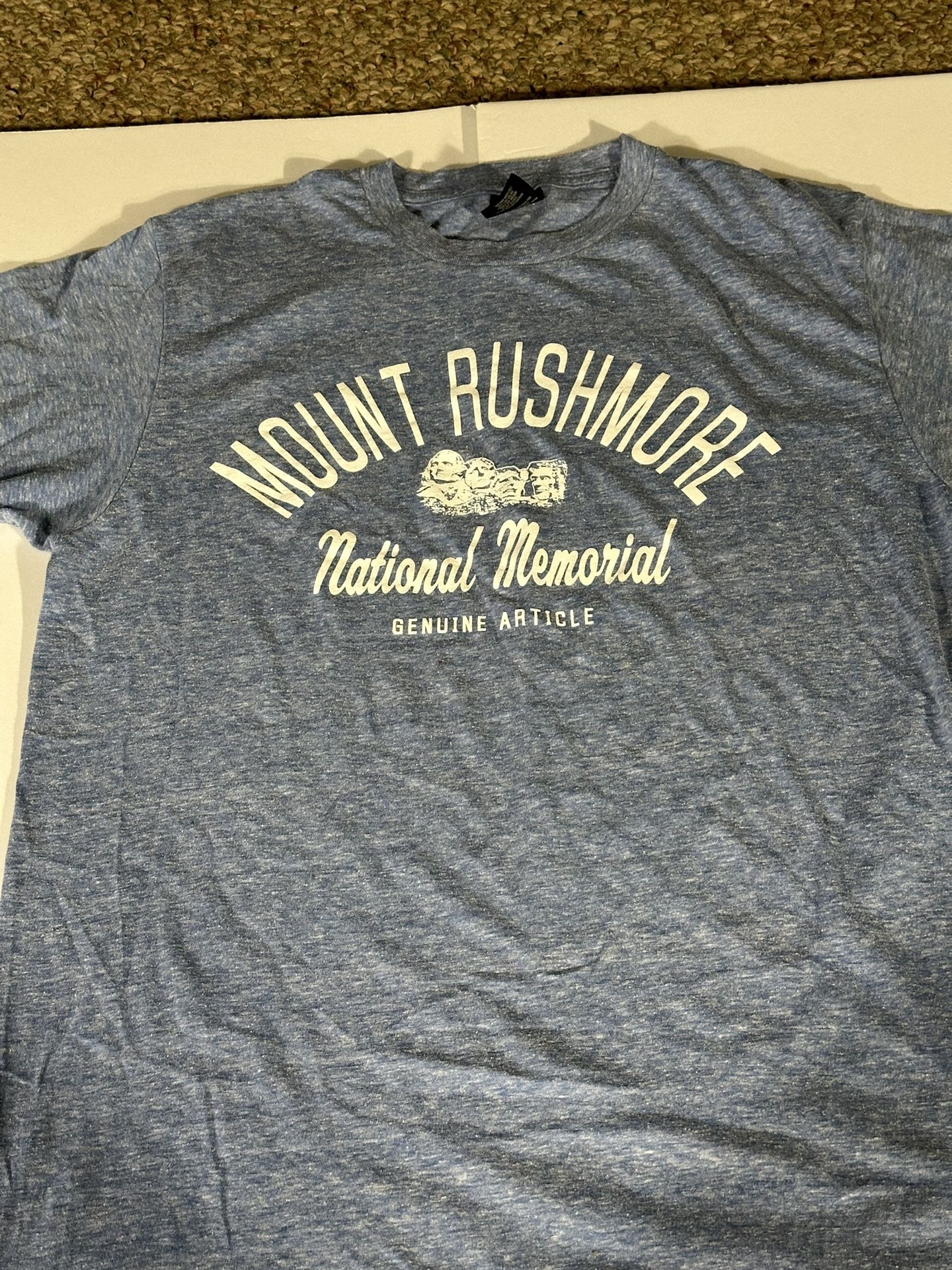 Mount Rushmore National Memorial T-Shirt Size M Like New