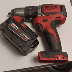 Milwaukee M18 BLPD-0 Brushless Percussion Drill_ with m18 redlitinum battery xc5.0