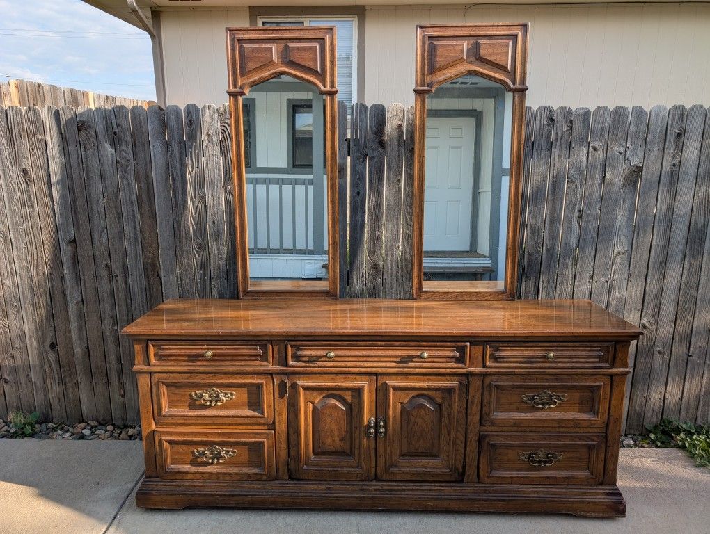Solid Wood Dresser w/ 2 Mirrors