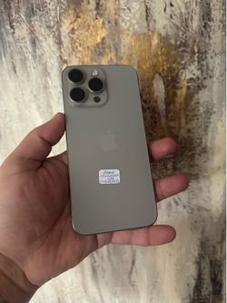 iPhone 15 pro max 256 gb unlocked