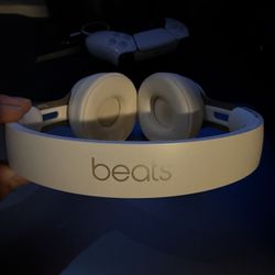 Beats Solo Pro Wireless Noise Cancelling, 22 Hours Of Listening Time.