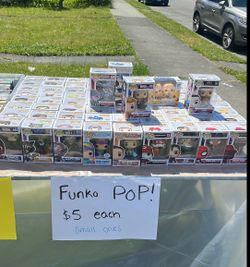 72 Funko pops