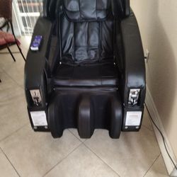 Professional Massage Chair Great For Salons And Barber Shops It Takes Quarters Nickels And Dimes USB Charging Etc
