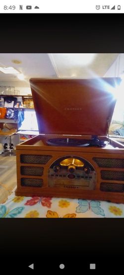 A used c r o s l e y modeled cr66