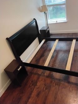 Queen Bedframe