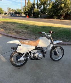 2001 Honda xr70 Dirtbike