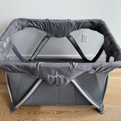 Travel Crib & Play Yard 