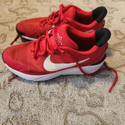 Nike Star Runner 4 Big Kids Running Shoes/Size 6Y / 77075