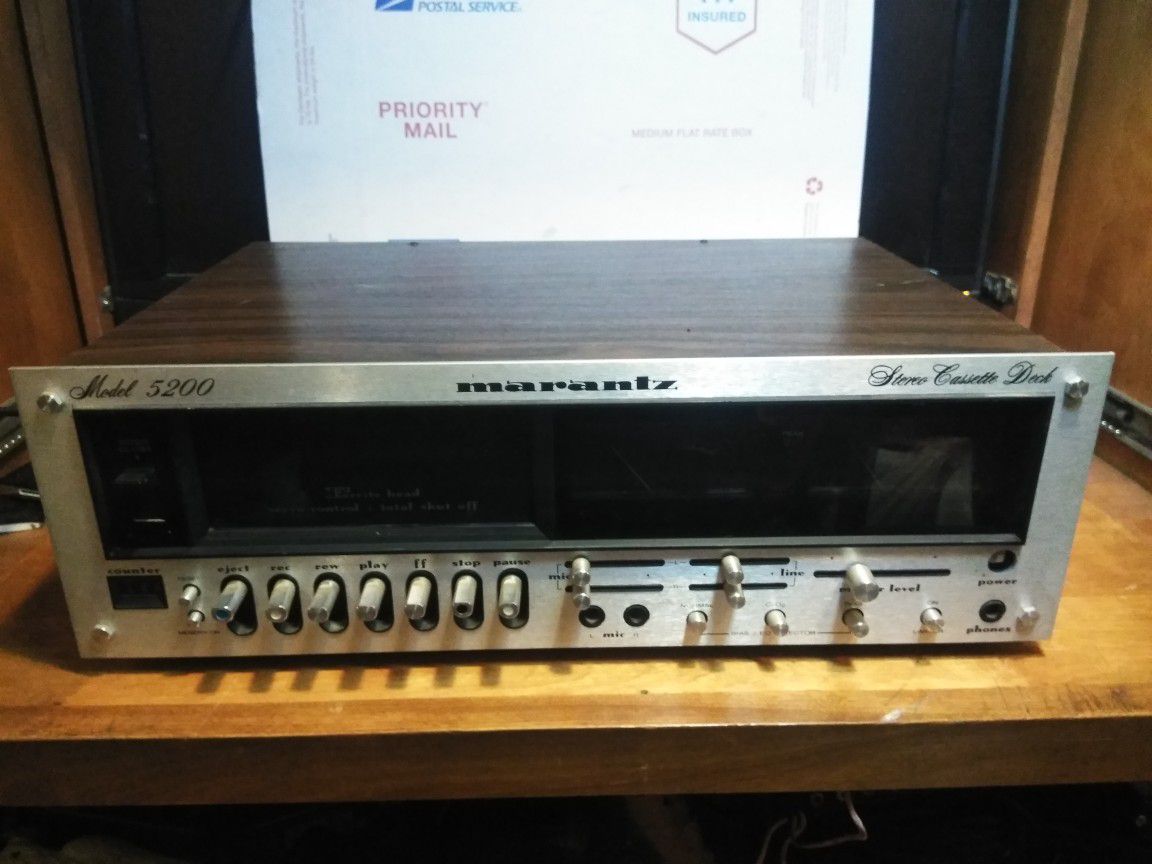Marantz Model 5200 Stereo Cassette Deck
