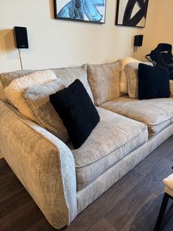 Couch $100