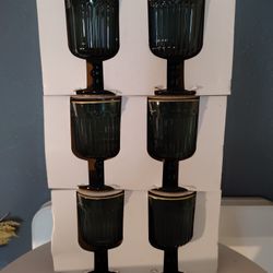 6 Cocktail Glasses 