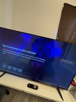 ONN VIZIO  43’’ 4k UHD SMART TV
