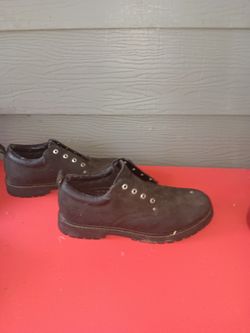 Sketchers shoes