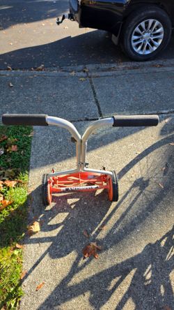 American Push Lawn Mower