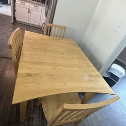 Wooden Dinner Table With 6 Chairs 