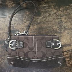 COACH Brown Signature Soho Jacquard Canvas Leather Suede Buckle Clutch Wristlet
