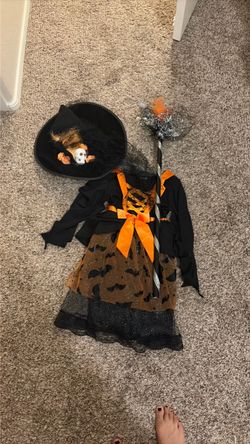 Halloween toddler girl’s witch costume 3-4t