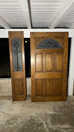 Solid Wood Fromt Door & Sidelight