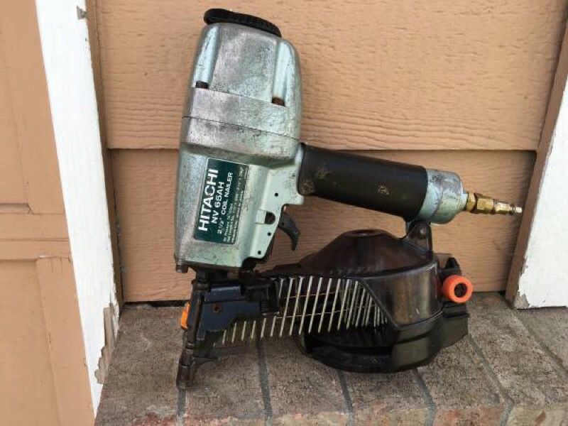 Hitachi NV65AH 21/2Inch Coil Siding Nailer for Sale in Everett, WA