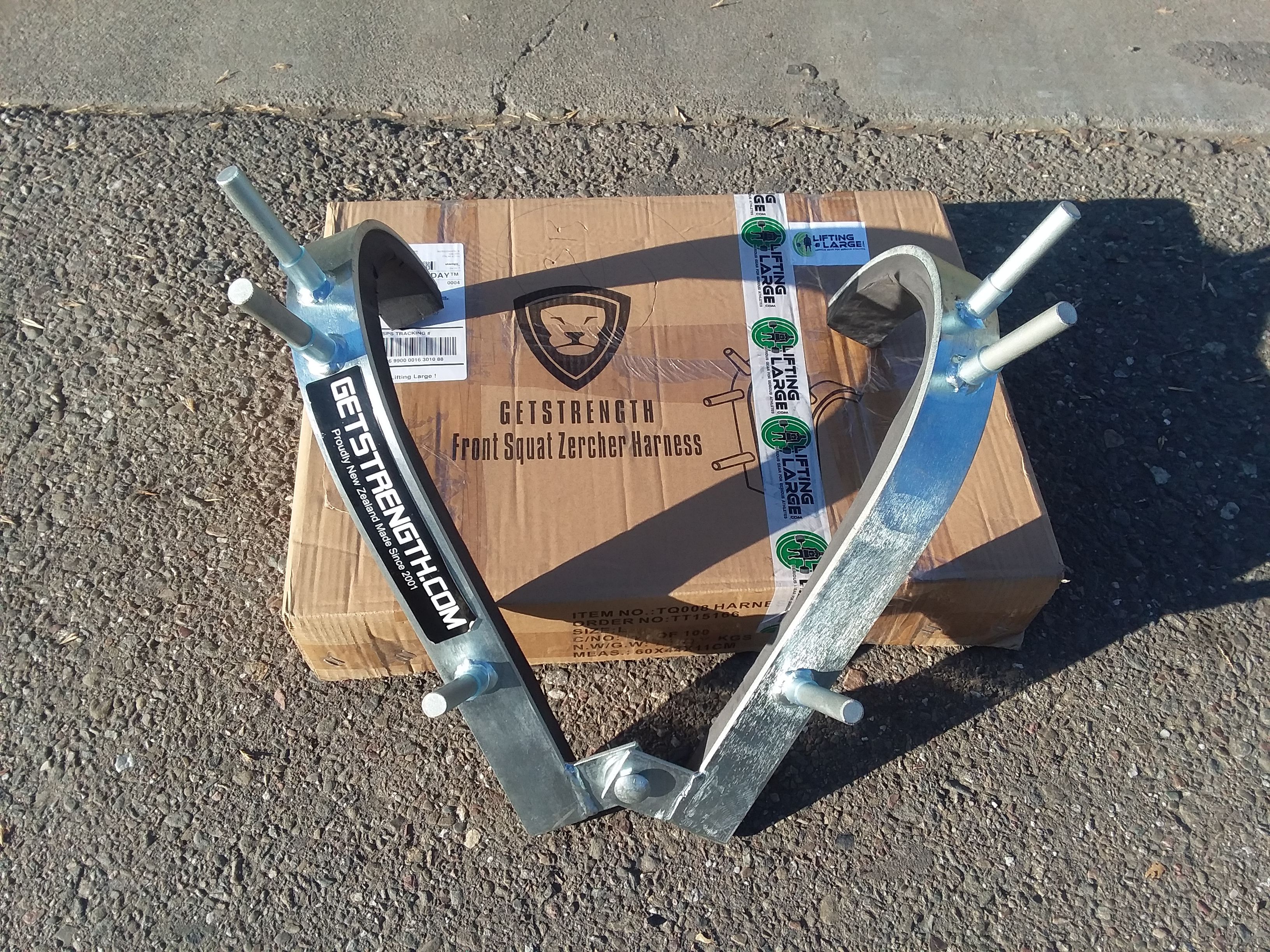 GetStrenght Front Squat Zercher Harness to support Barbell and Weights