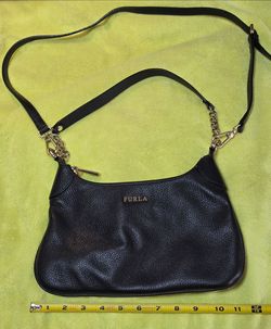 Furla Black Leather Pebbled Purse