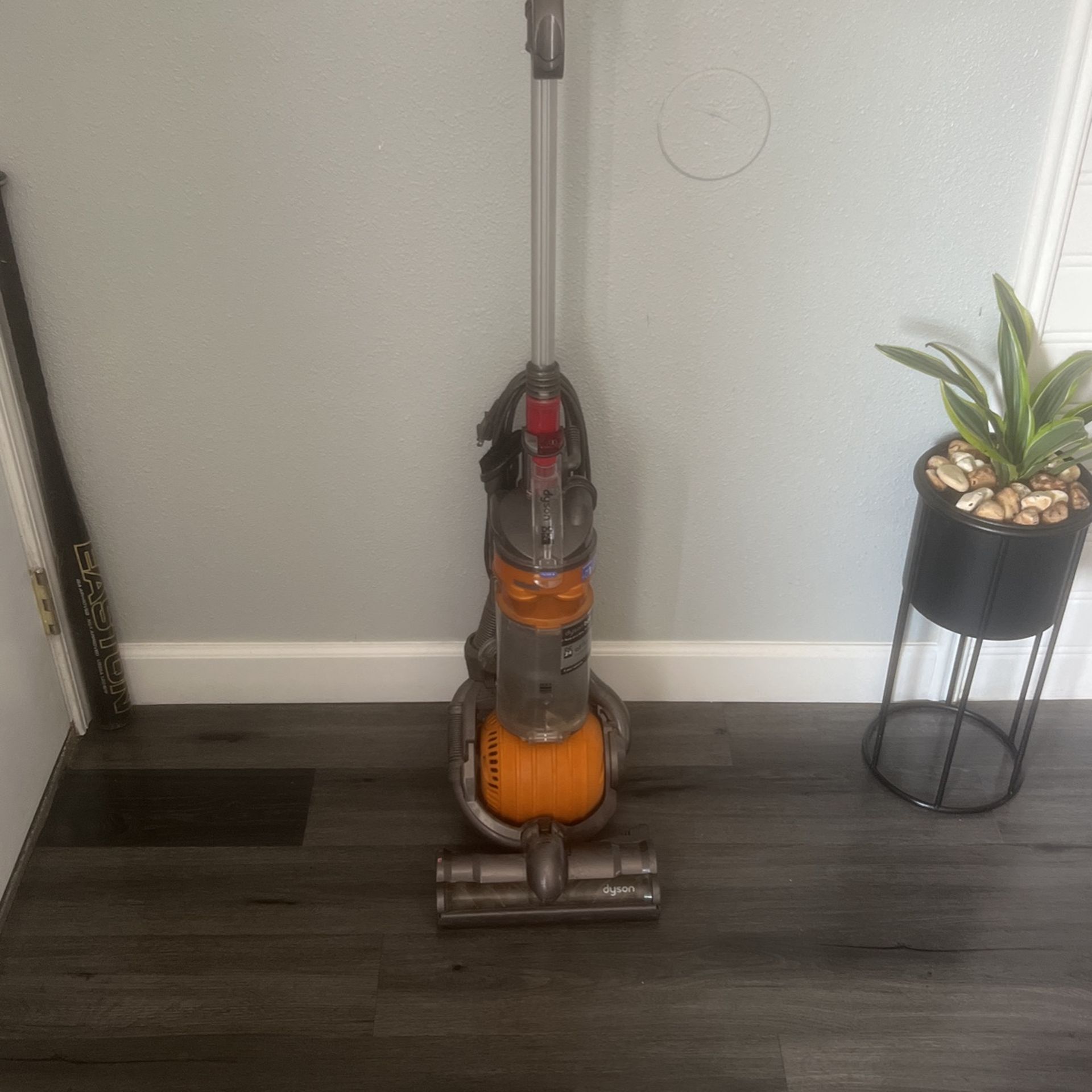 Dyson Vacuum Cleaner 