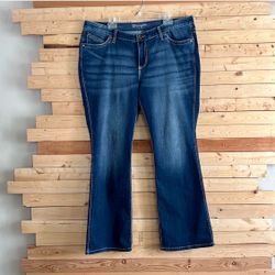 Wrangle Q-Baby Women’s Med Wash Ultimate Riding Bootcut Denim Jeans Plus Size 20