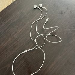 Apple EarPod Headphones Corded Lightning