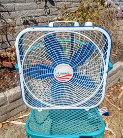 LASKO 3 SPEED BOX FAN
