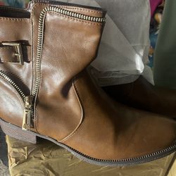 women boots 