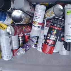 Alot Of Sprey Paint Finshers With Tools