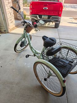 Schwinn Electric 3 wheel bicycle