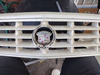 Cadillac Grill 98-02