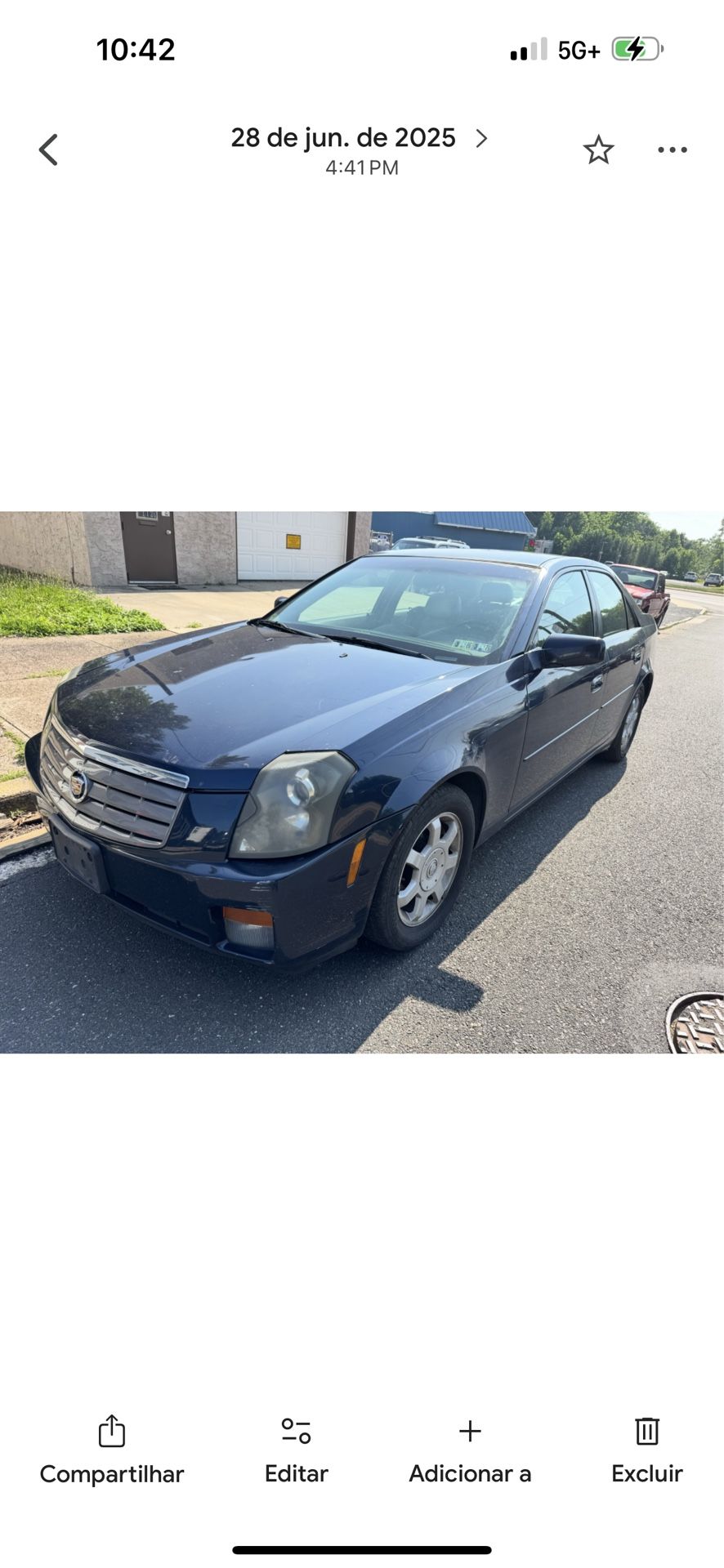 Cadillac year 2004