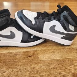 Boys Air Jordan's Size 2y