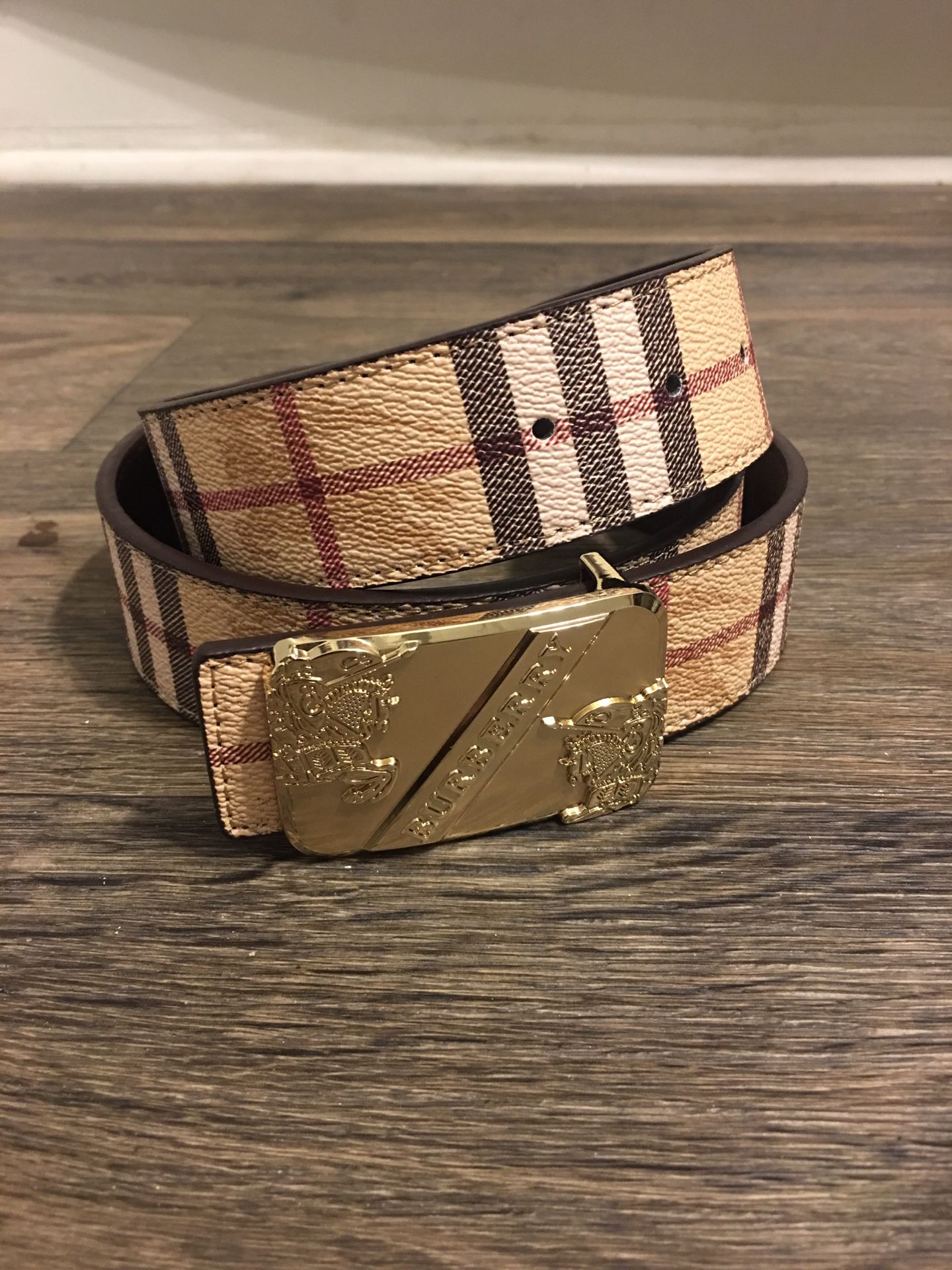 Burberry Belt for Sale in Huntington Beach, CA - OfferUp