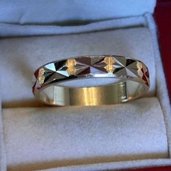 14K Solid Gold Wedding Ring.  Size 9.