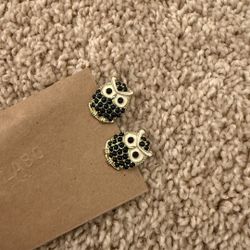 Vintage Style Owl Stud Earrings - Black & Gold