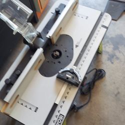 Roybi Router Table