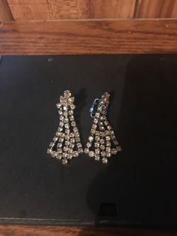 Women diamond earrings