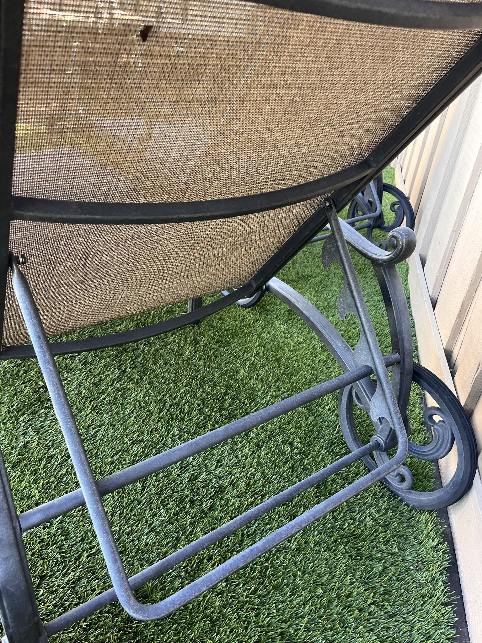 Patio Furniture Set. FREE. 