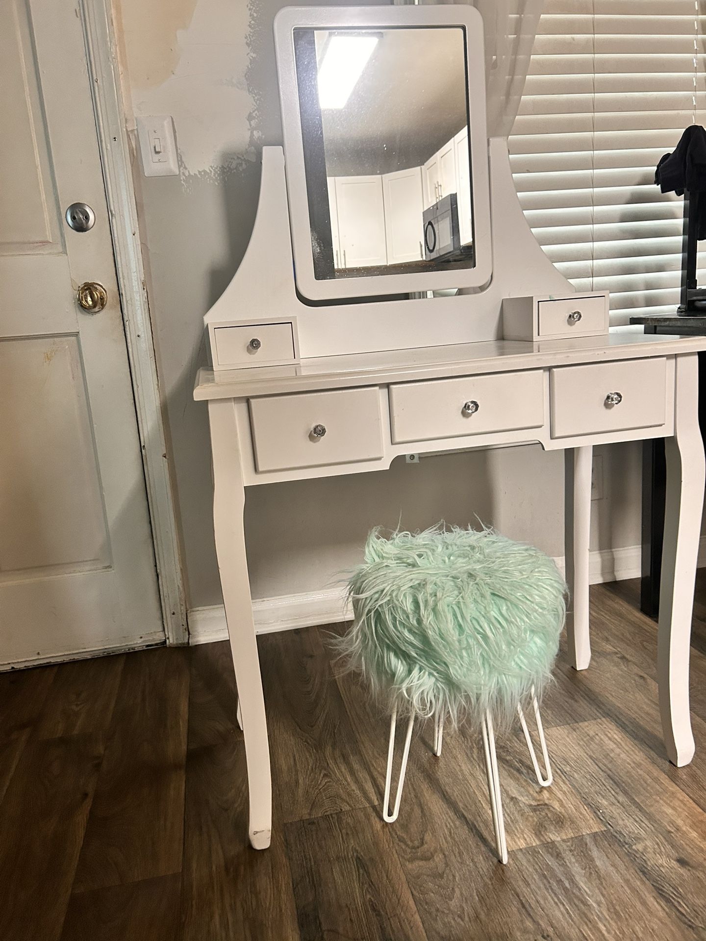 Vanity set