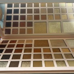 P Louie’s Eye Shadow Pallet 