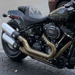 Harley-Davidson OEM 2018-23 Fat Bob 114 Exhaust Muffler Pipes