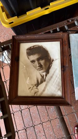 Elvis Presley pics