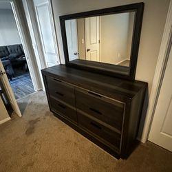 5 Piece Bedroom Set